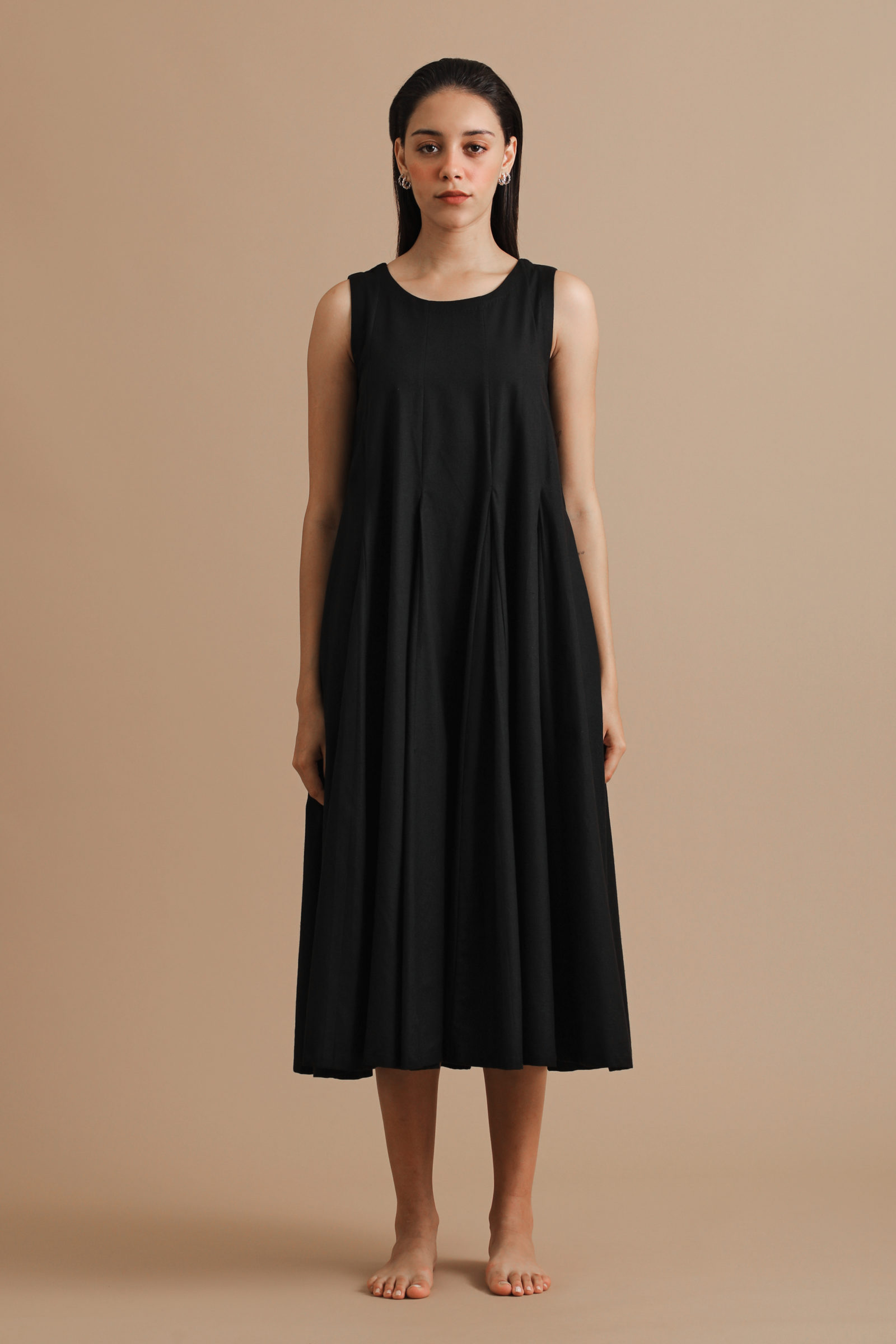 Whirling All Night - Long pleated sleeveless dress