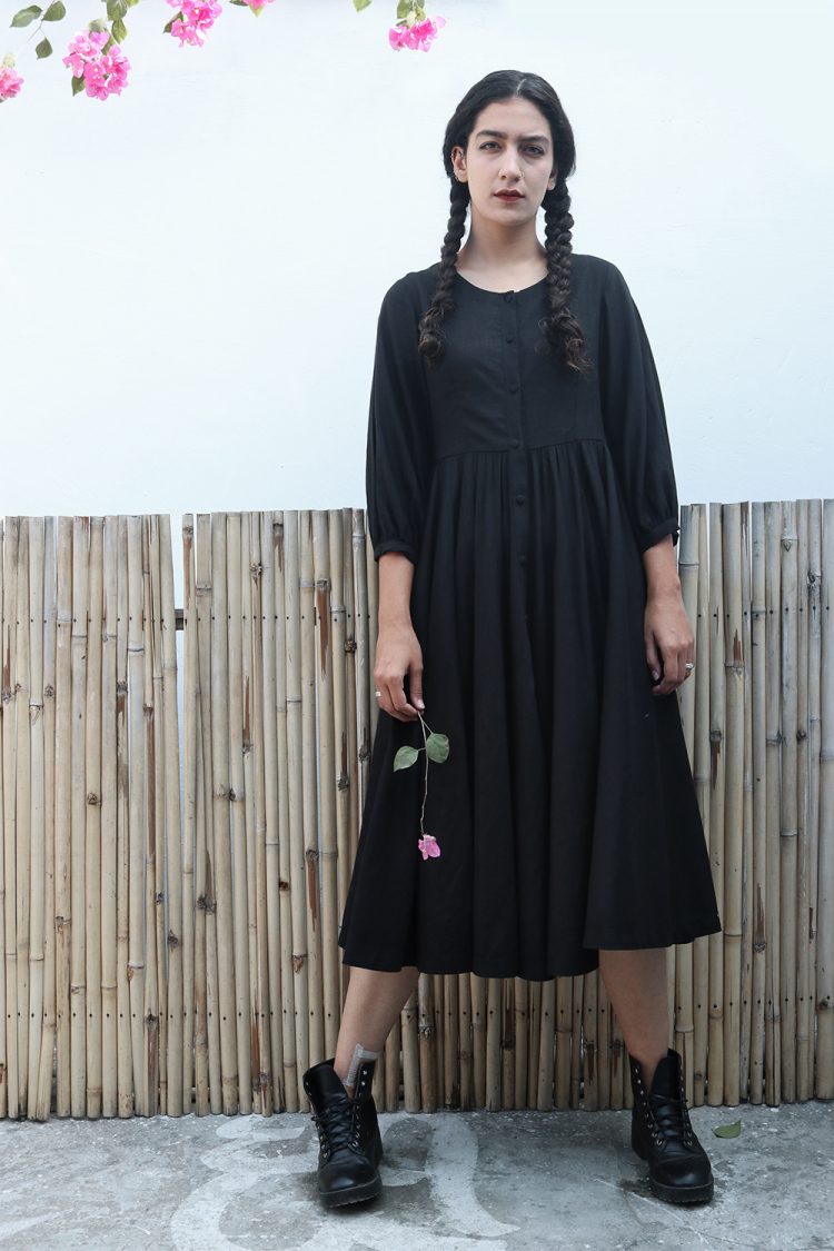 Black Gathered Buttoned Dress