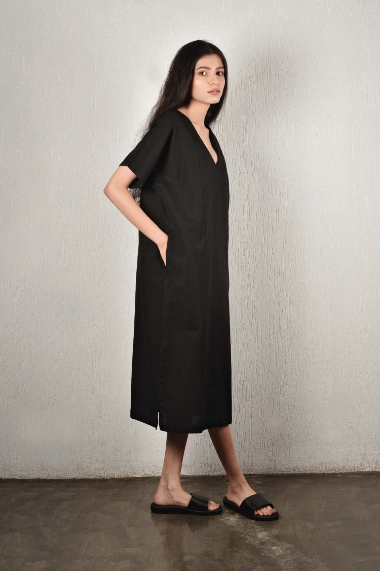 Akina Black Mid-length dress