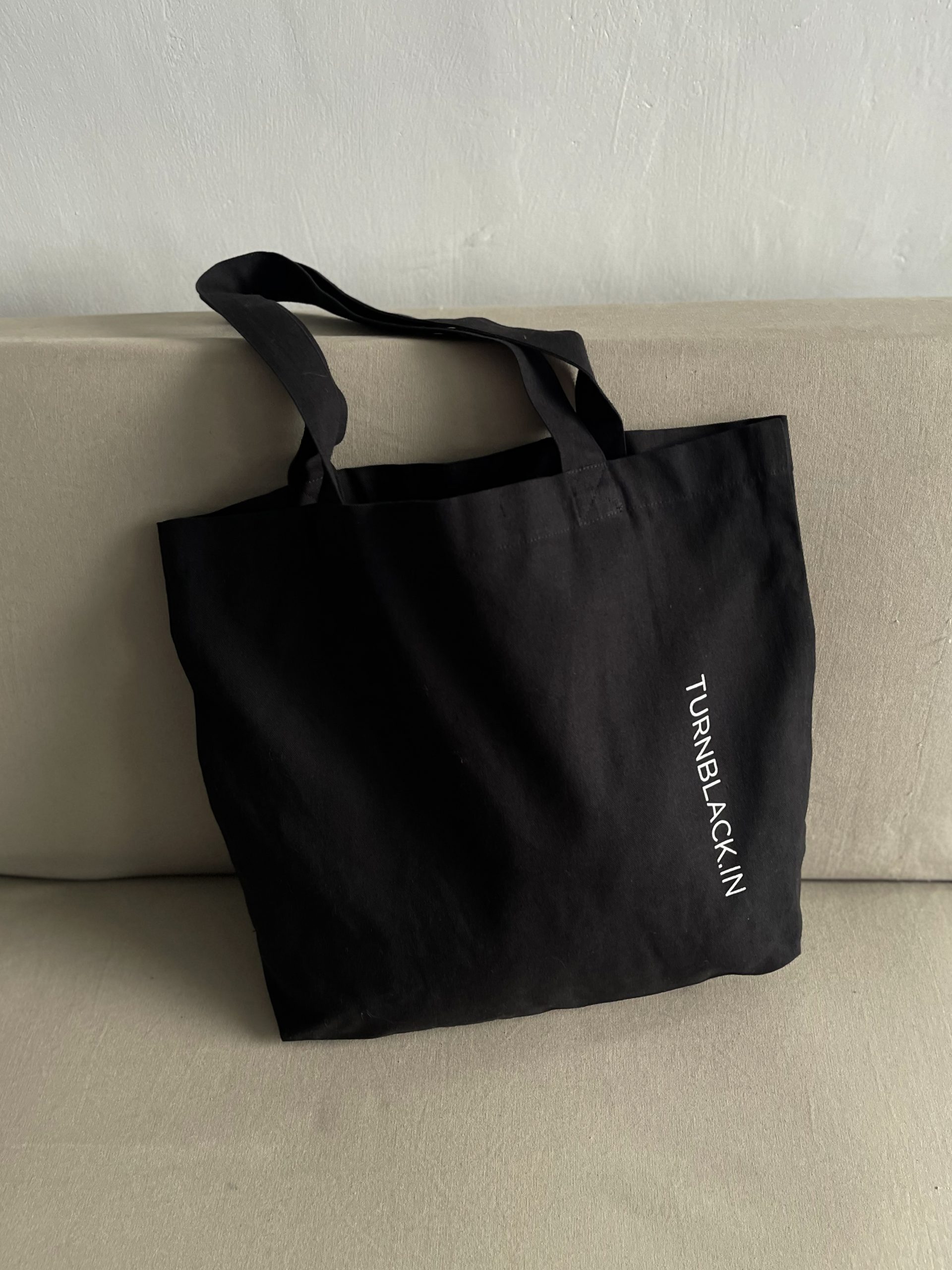 Black Tote bag - Turn Black