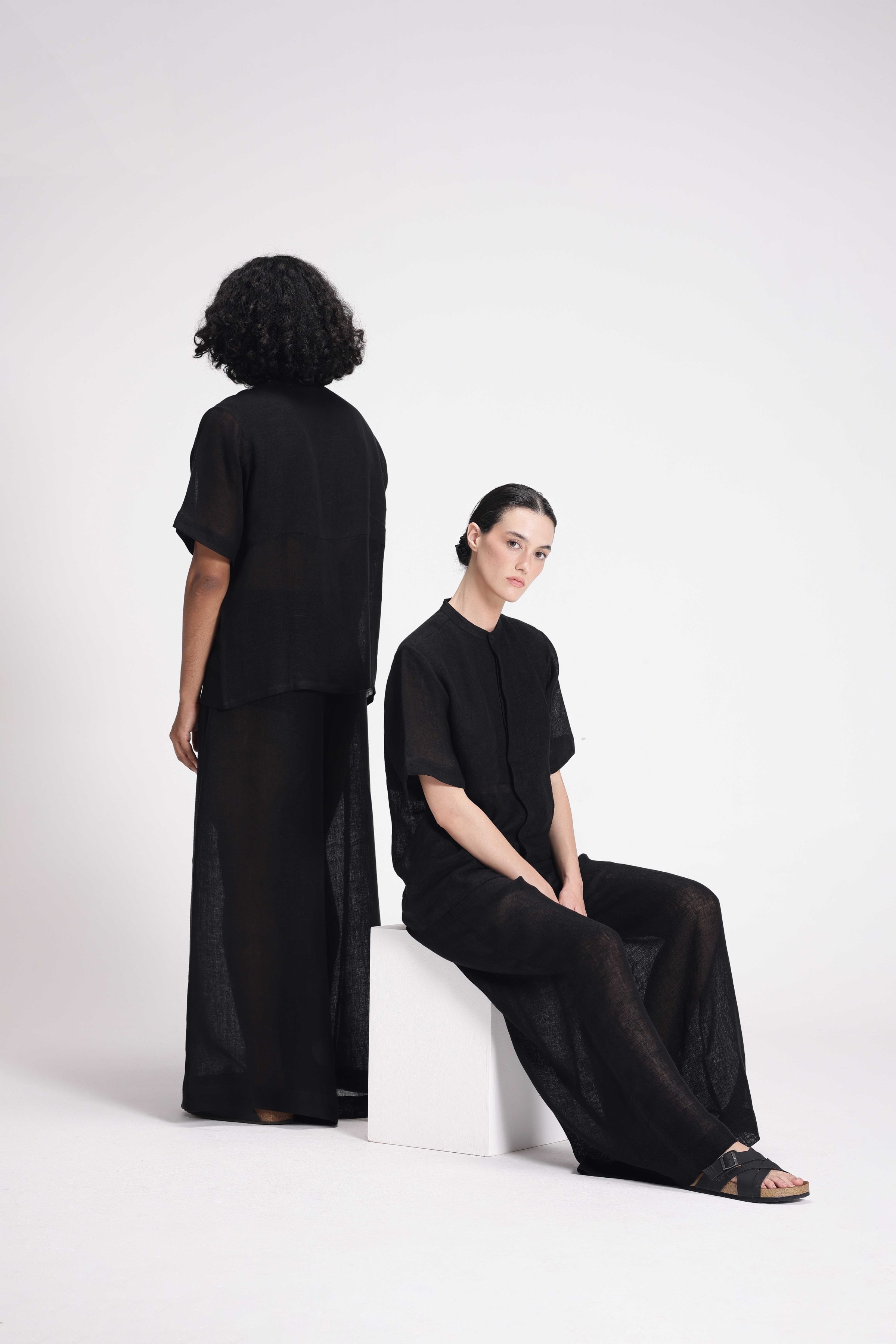 SHEER HALF SLEEVE SHIRT