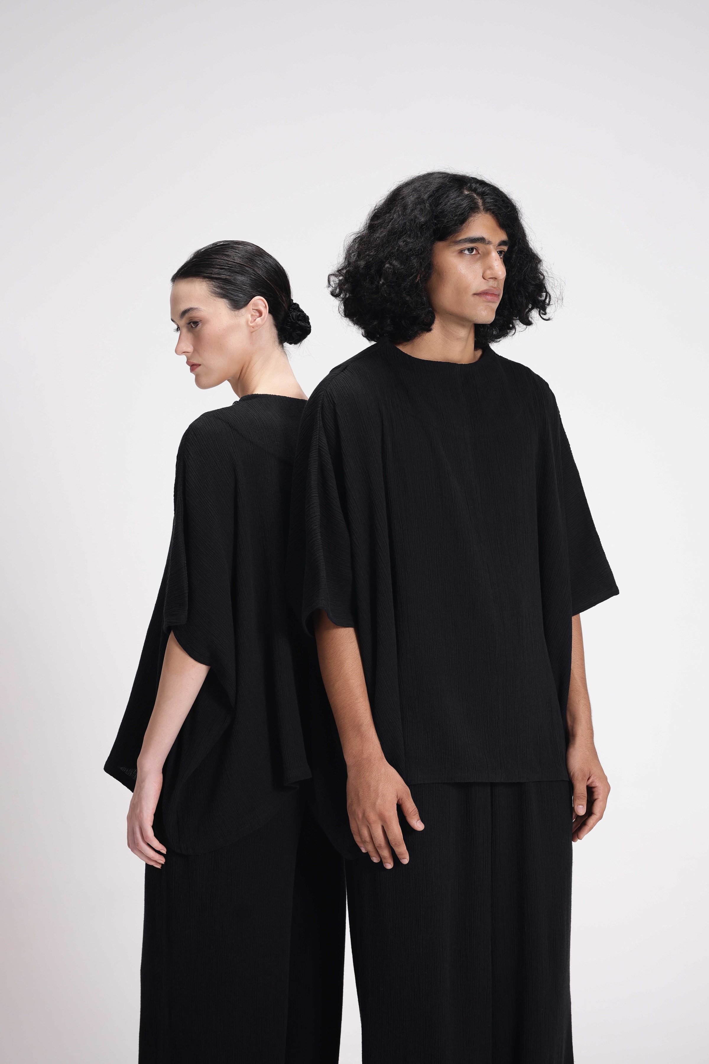 TEXTURED HIGH NECK TOP